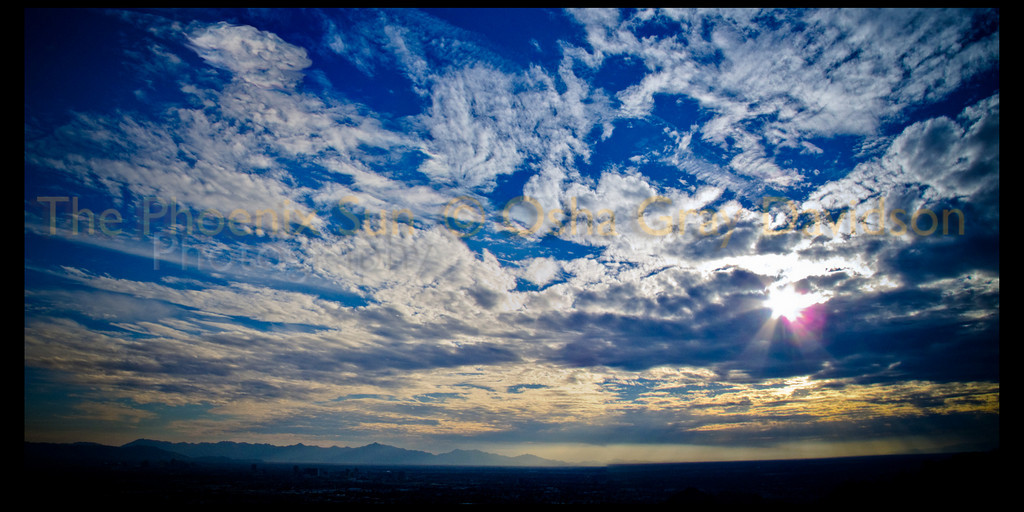 March sky, Phoenix (panorama).