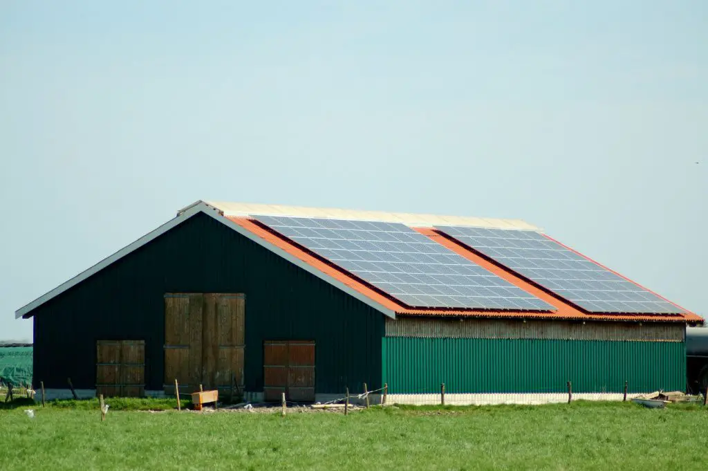 How Many Solar Panels Do You Need For Pole Barns?